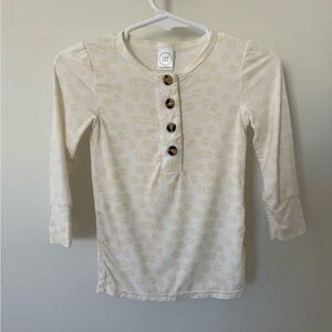 Lou Lou and Company 2 piece set hung dry no peeling